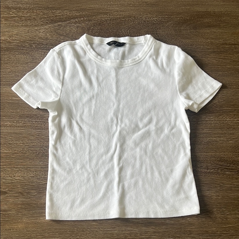 Banana Republic Ribbed White Baby Tee - size M